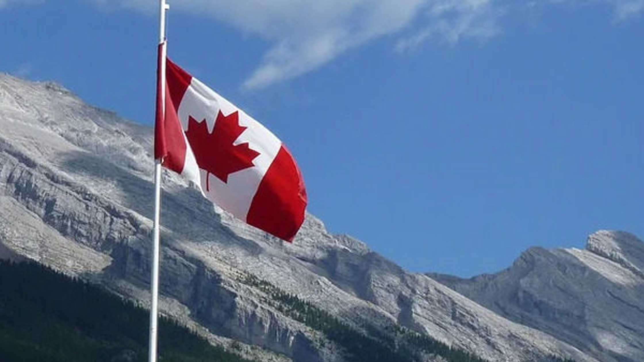 2 Reasons We’re Proud to be a Canadian Business